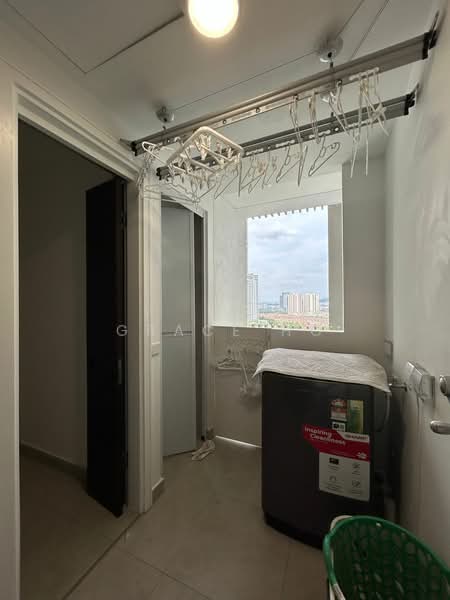Servis Apartment untuk Dijual di Park Regent @Desa Park City - Grace Ho - Balcony - PropertyGuru.com.my