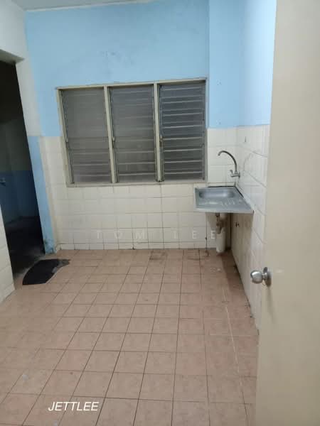 Apartment for Rent at Pangsapuri Perdana Villa - Tom Lee - PropertyGuru.com.my