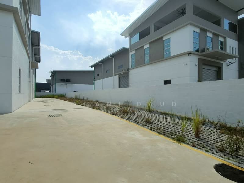 Kilang untuk Disewa di Saujana Rawang (Rawang) - Rohani Daud - Exterior - PropertyGuru.com.my