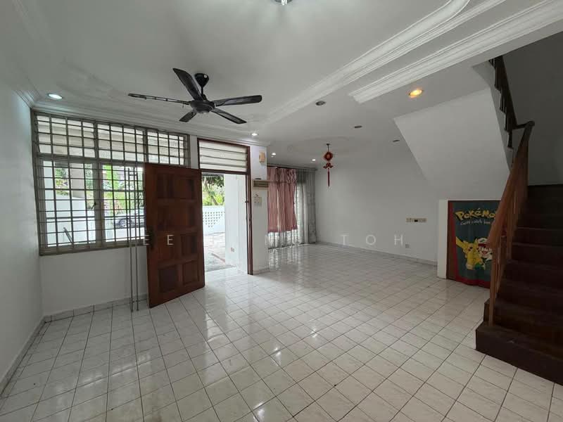 Rumah Teres 2 Tingkat untuk Dijual di Taman Puteri Wangsa (Ulu Tiram) - Ee Fong Toh - Living Room - PropertyGuru.com.my