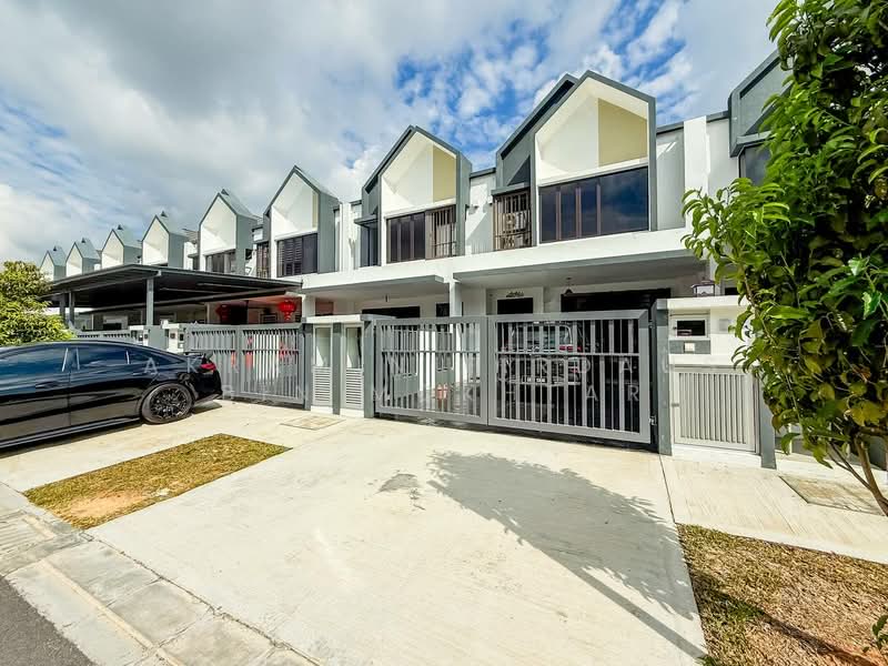 Rumah Teres 2 Tingkat untuk Dijual di Dengkil (Selangor) - Akramin Firdaus Bin Mokhtar - PropertyGuru.com.my