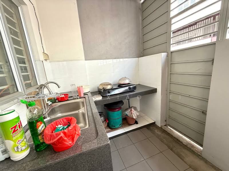 2-storey Terraced House for Rent in Bandar Tasik Puteri (Rawang) - Kwong Xiao Wei - Kitchen - PropertyGuru.com.my
