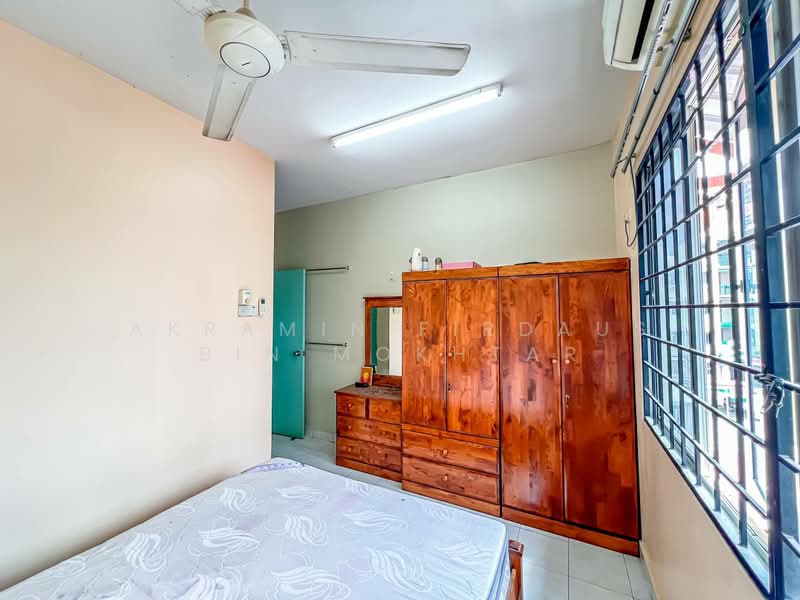 Pangsapuri untuk Dijual di Taman LTAT - Akramin Firdaus Bin Mokhtar - PropertyGuru.com.my