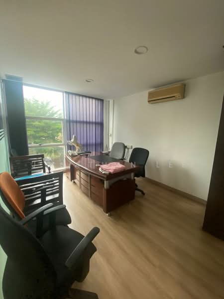 Terrace Factory for Sale in Taman Perindustrian Kinrara (Bandar Kinrara) - Jonathan Lee - Study - PropertyGuru.com.my