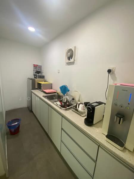 Terrace Factory for Sale in Taman Perindustrian Kinrara (Bandar Kinrara) - Jonathan Lee - Kitchen - PropertyGuru.com.my