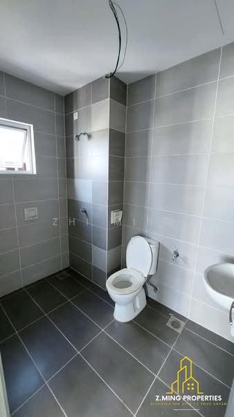 Condominium for Sale at Zeta Deskye (Alam Saujana) - Zhi Ming - Bathroom - PropertyGuru.com.my