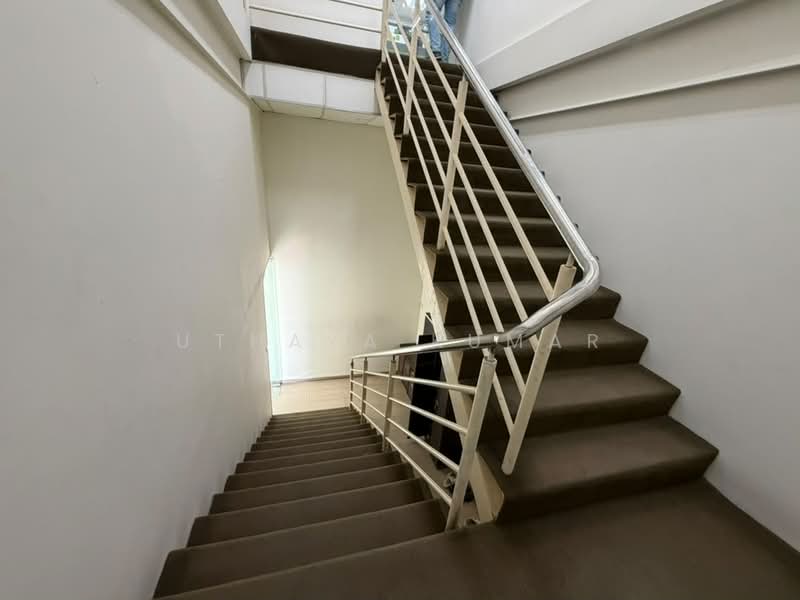 Kilang untuk Dijual di Taman Klang Jaya (Klang) - Uthaya Kumar - Corridor - PropertyGuru.com.my