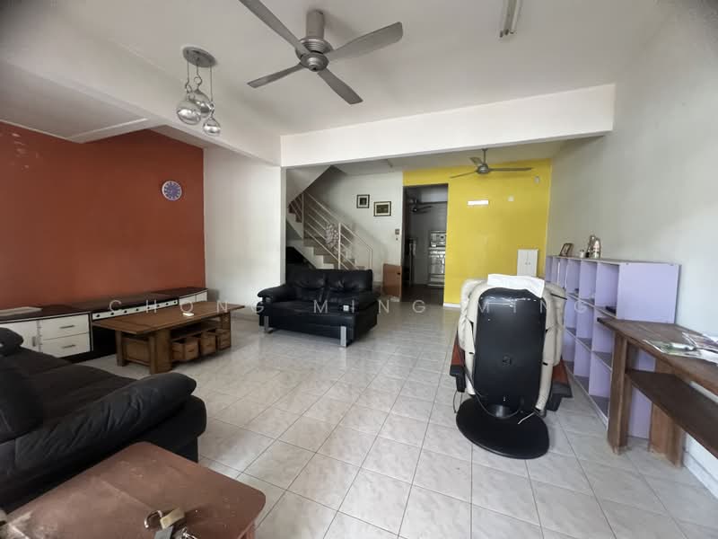 2.5-storey Terraced House for Sale in Garden Avenue (Seremban 2) - Chong Ming Ming - Living Room - PropertyGuru.com.my