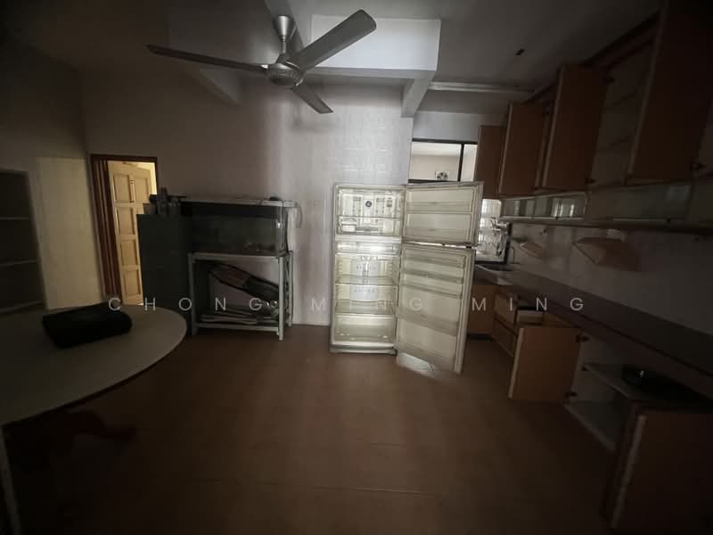 2.5-storey Terraced House for Sale in Garden Avenue (Seremban 2) - Chong Ming Ming - Kitchen - PropertyGuru.com.my