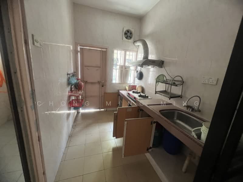 2.5-storey Terraced House for Sale in Garden Avenue (Seremban 2) - Chong Ming Ming - Kitchen - PropertyGuru.com.my