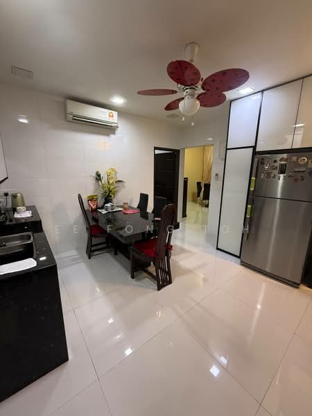 Rumah Teres 2 Tingkat untuk Dijual di Taman Johor Jaya (Johor Bahru) - Ee Fong Toh - Kitchen - PropertyGuru.com.my