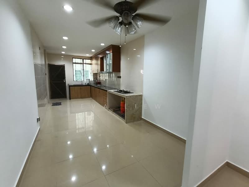 Rumah Teres 2 Tingkat untuk Disewa di Taman Guan Joo Seng (Jelutong) - Eva Liew - Kitchen - PropertyGuru.com.my