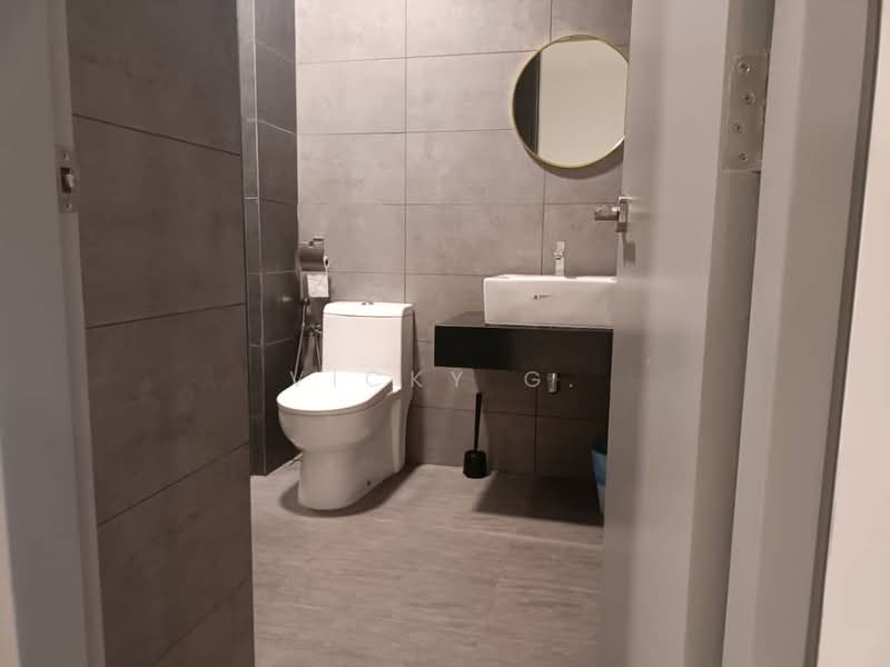 Servis Apartment untuk Disewa di The Era @ Duta North - Vicky G. - Bathroom - PropertyGuru.com.my