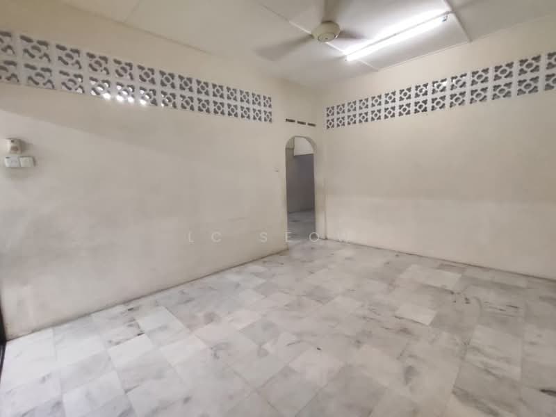 1-storey Terraced House for Rent in SS3 (Petaling Jaya) - LC Seow - Interior - PropertyGuru.com.my