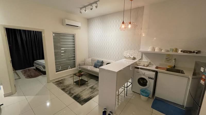 Servis Apartment untuk Dijual di Garden Plaza - Jackie Lee - Living Room - PropertyGuru.com.my