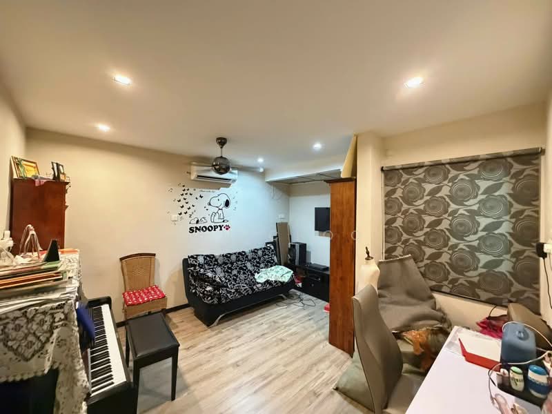 Rumah Teres 2 Tingkat untuk Dijual di Ayer Itam (Penang) - Jen Choo - Living Room - PropertyGuru.com.my