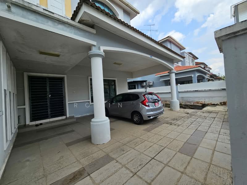 Semi-Detached House for Sale in Taman Lagenda Putra (Kulai) - Robin Teo - Exterior - PropertyGuru.com.my