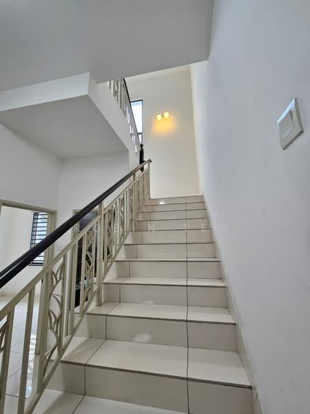 Semi-Detached House for Sale in Taman Lagenda Putra (Kulai) - Robin Teo - Interior - PropertyGuru.com.my
