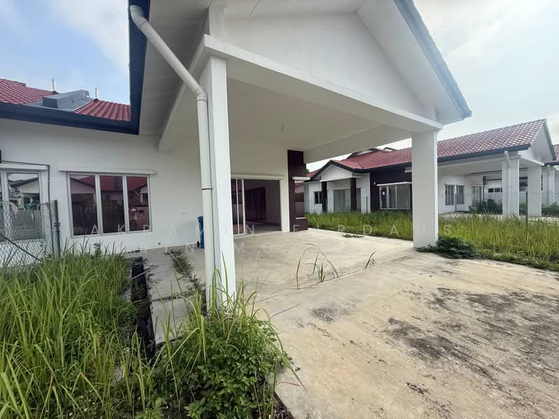 Semi-Detached House for Sale in Seksyen 29 (Shah Alam) - Akramin Firdaus Bin Mokhtar - PropertyGuru.com.my
