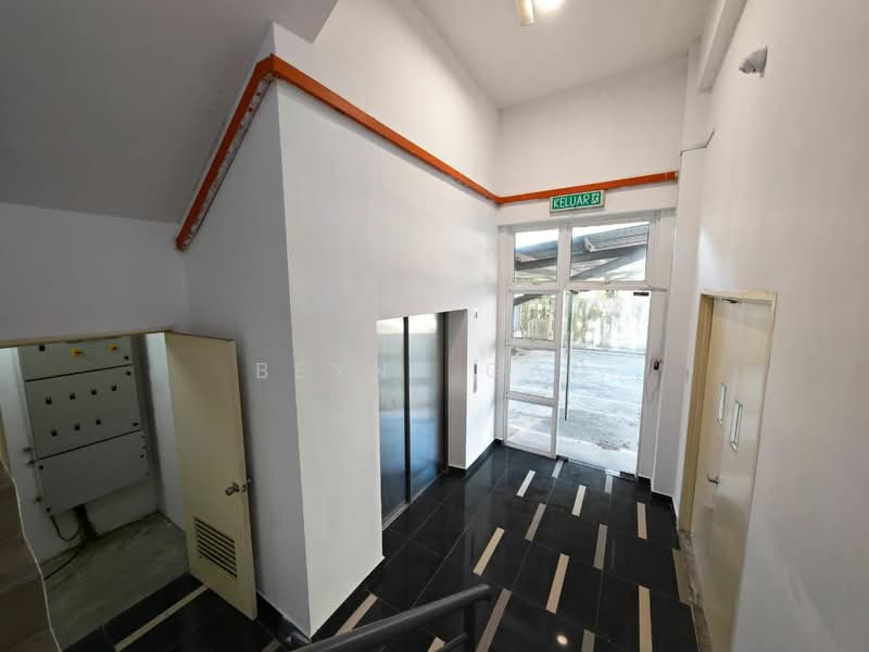 Shop for Rent in Kempas Lama (Johor Bahru) - Beyny Gan - Entrance - PropertyGuru.com.my