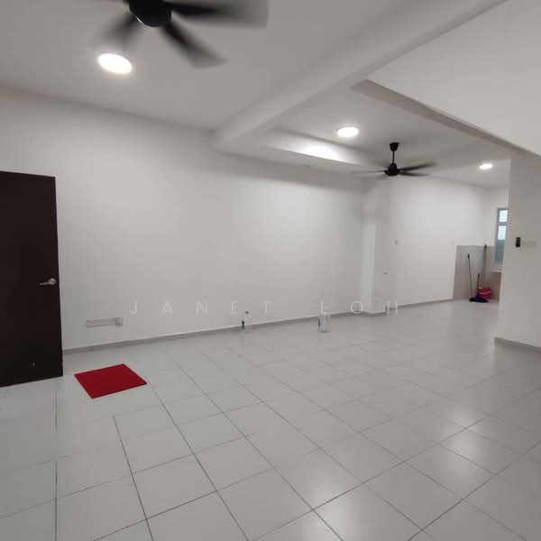 2.5-storey Terraced House for Sale in Taman Scientex Utama (Senai) - Janet Loh - PropertyGuru.com.my