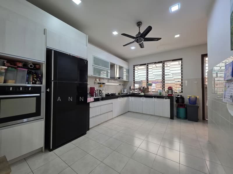 Rumah Teres 2 Tingkat untuk Dijual di Bandar Kinrara Seksyen 8 (Bandar Kinrara) - Annie Chong - Kitchen - PropertyGuru.com.my