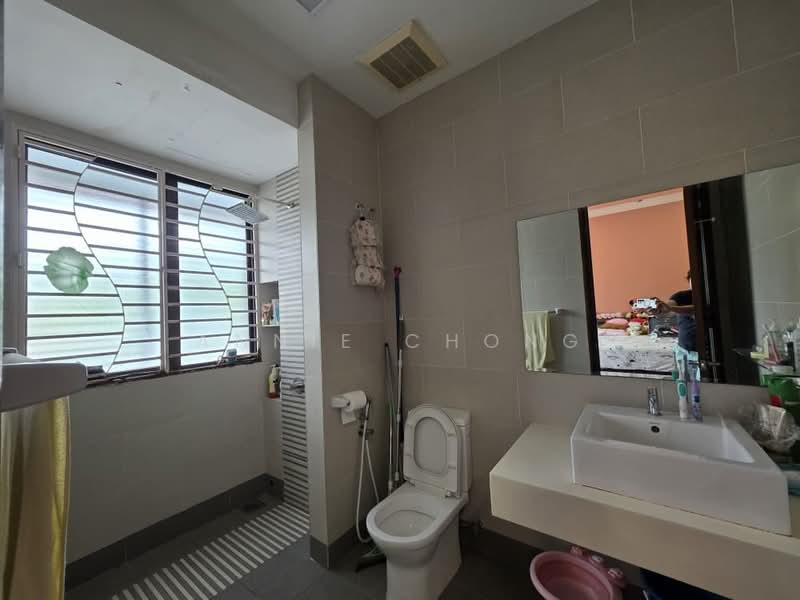 Rumah Teres 2 Tingkat untuk Dijual di Bandar Kinrara Seksyen 8 (Bandar Kinrara) - Annie Chong - Bathroom - PropertyGuru.com.my
