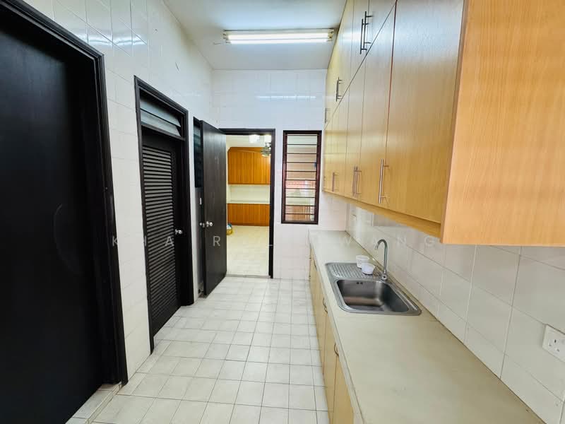 2-storey Terraced House for Sale in Bukit Jelutong (Shah Alam) - Khairol Awang - Kitchen - PropertyGuru.com.my