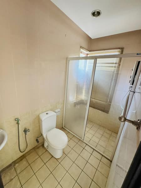 2-storey Terraced House for Sale in Bukit Jelutong (Shah Alam) - Khairol Awang - Bathroom - PropertyGuru.com.my