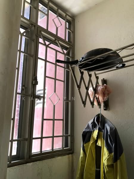 Pangsapuri untuk Dijual di Mentari Court - Kathryn Low - Interior - PropertyGuru.com.my