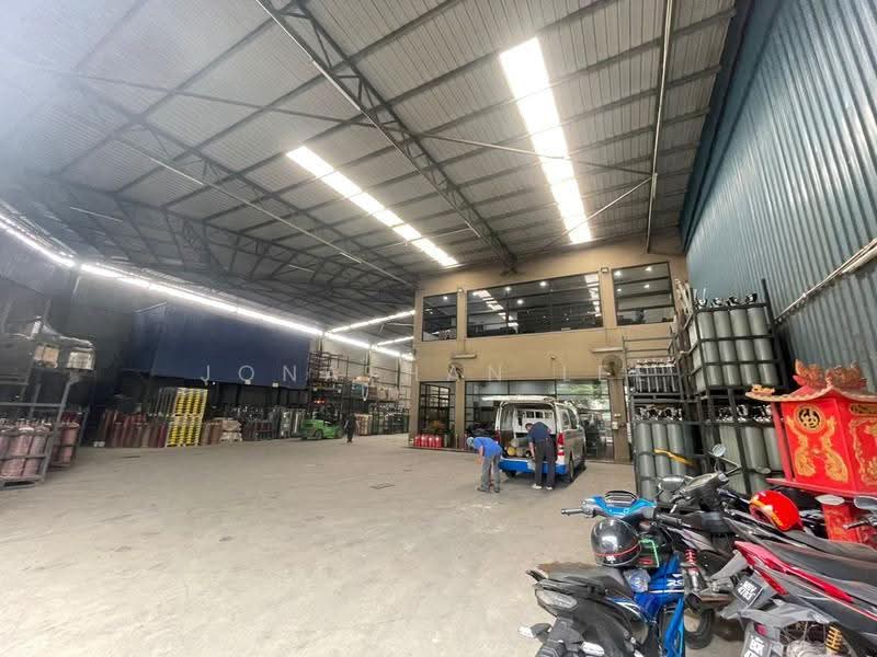 Kilang Berkembar untuk Disewa di Puchong (Selangor) - Jonathan Lee - Exterior - PropertyGuru.com.my