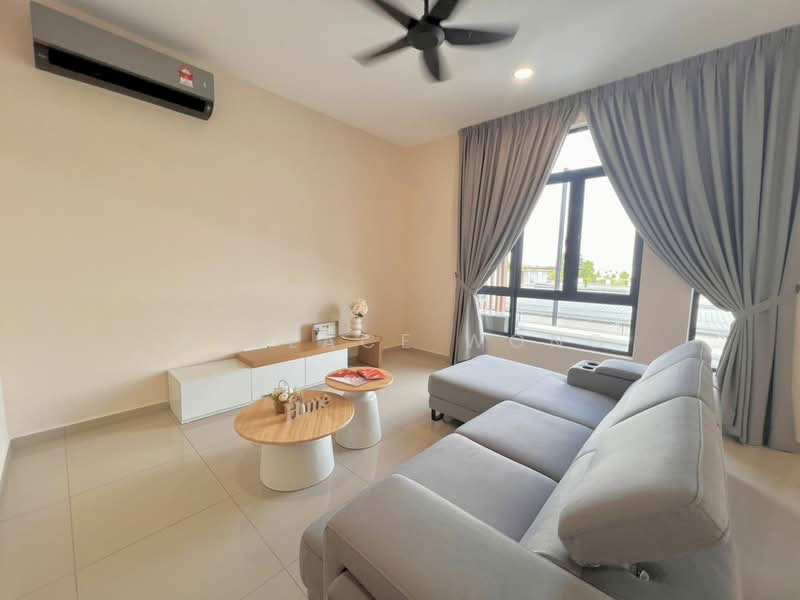 Rumah Teres 1 Tingkat untuk Disewa di Telok Panglima Garang (Selangor) - Wallace Wong - Living Room - PropertyGuru.com.my