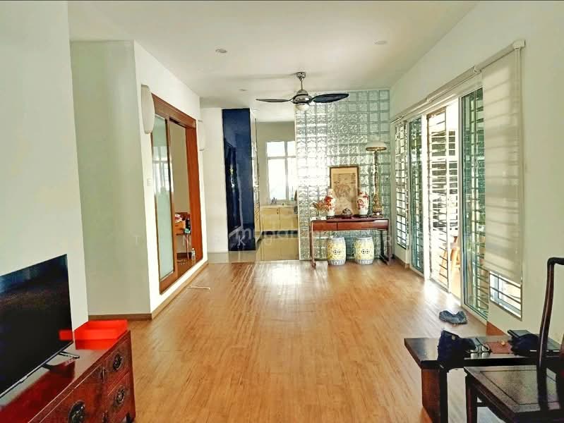 Rumah Teres 1 Tingkat untuk Dijual di Setia Alam (Selangor) - Tengku Zairi - PropertyGuru.com.my