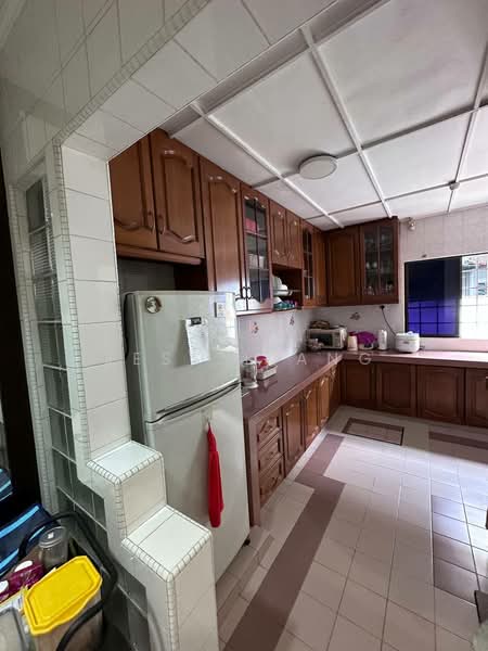 2-storey Terraced House for Sale in Bandar Utama (Selangor) - Jess Liang - Kitchen - PropertyGuru.com.my