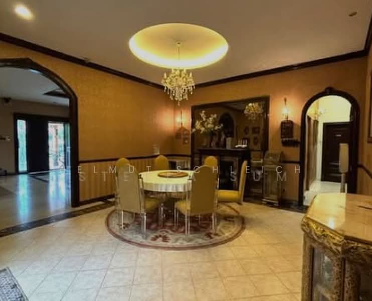 Bungalow for Sale in Usj 5 (Subang Jaya) - Helmut Schleich - Dining Room - PropertyGuru.com.my