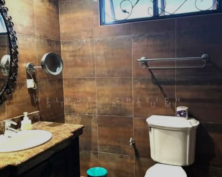 Bungalow for Sale in Usj 5 (Subang Jaya) - Helmut Schleich - Bathroom - PropertyGuru.com.my