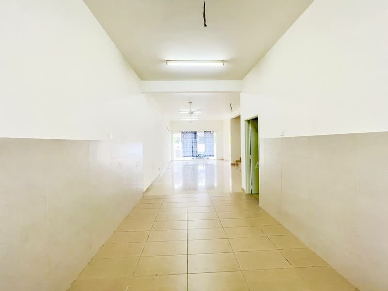 2-storey Terraced House for Sale in Jenjarom (Selangor) - NoraFizah Gapar - Corridor - PropertyGuru.com.my