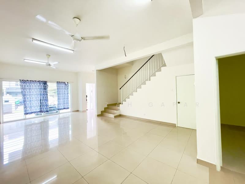 2-storey Terraced House for Sale in Jenjarom (Selangor) - NoraFizah Gapar - Living Room - PropertyGuru.com.my