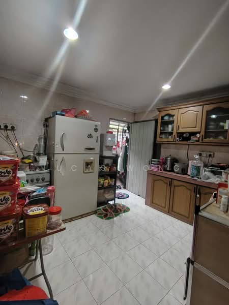Rumah Teres 1.5 Tingkat untuk Dijual di Taman Bukit Maluri (Kepong) - Lucas Wong - Kitchen - PropertyGuru.com.my