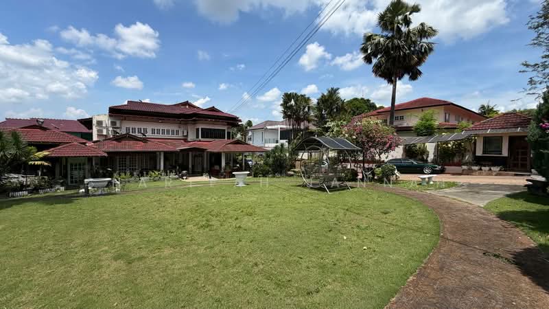 Rumah Banglo untuk Dijual di Country Heights (Kajang) - Sharifah Jannah - Exterior - PropertyGuru.com.my