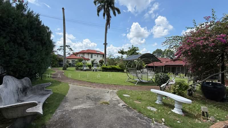 Rumah Banglo untuk Dijual di Country Heights (Kajang) - Sharifah Jannah - Exterior - PropertyGuru.com.my