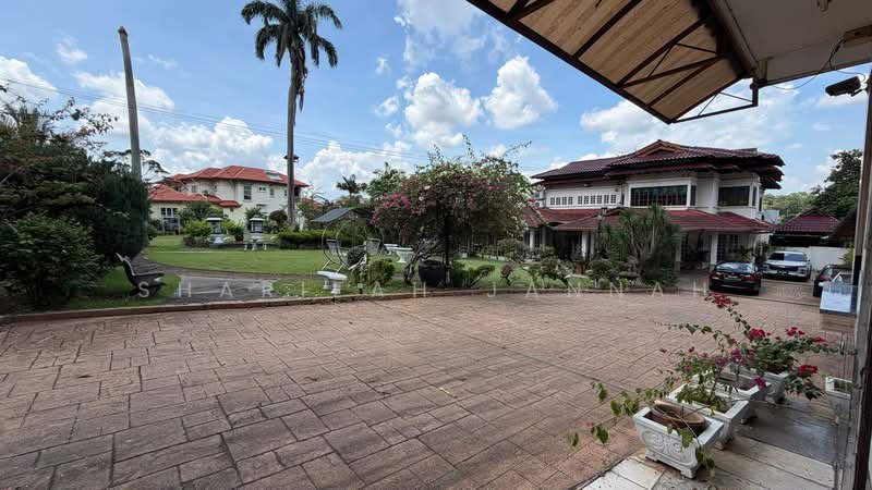 Rumah Banglo untuk Dijual di Country Heights (Kajang) - Sharifah Jannah - Exterior - PropertyGuru.com.my
