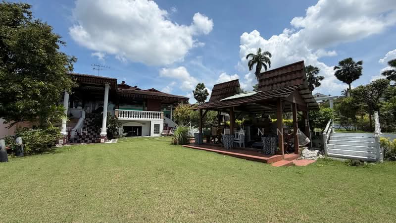 Rumah Banglo untuk Dijual di Country Heights (Kajang) - Sharifah Jannah - Exterior - PropertyGuru.com.my