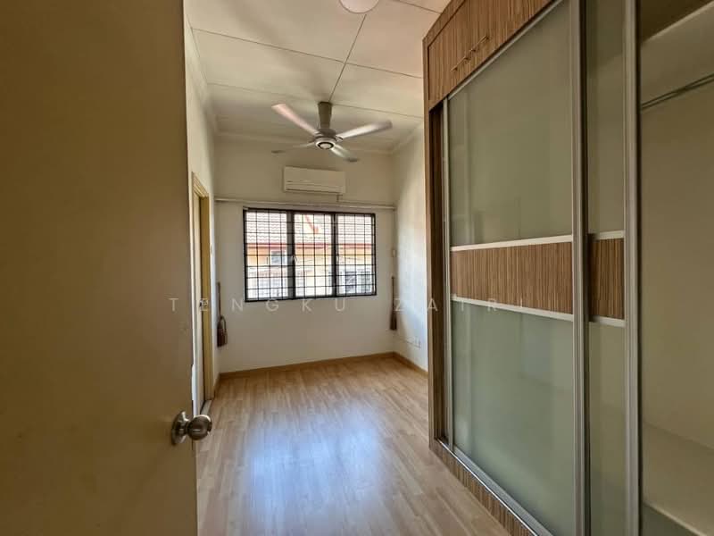 Rumah Teres 2 Tingkat untuk Dijual di Subang Jaya (Selangor) - Tengku Zairi - PropertyGuru.com.my