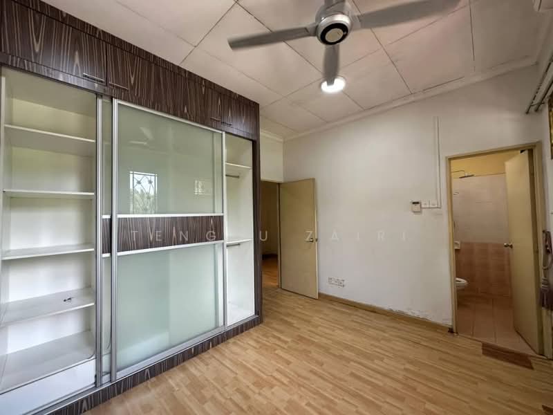 Rumah Teres 2 Tingkat untuk Dijual di Subang Jaya (Selangor) - Tengku Zairi - PropertyGuru.com.my