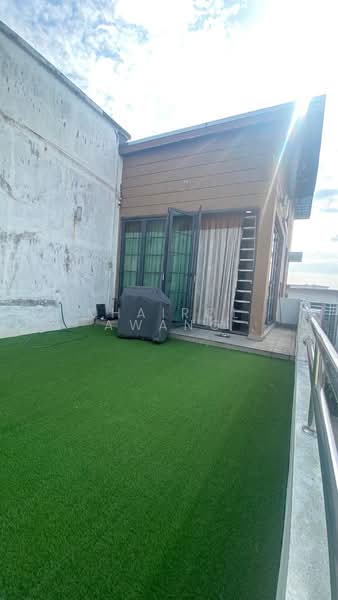 Semi-Detached House for Sale in Bukit Jelutong (Shah Alam) - Khairol Awang - PropertyGuru.com.my