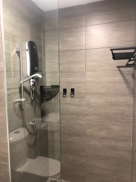 Servis Apartment untuk Disewa di The Amber Residence @ TwentyFive.7 - Elle Chiew - Bathroom - PropertyGuru.com.my