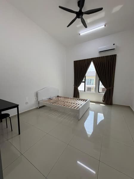 Rumah Teres untuk Disewa di Kampung Sentosa Barat (Pasir Gudang) - Edward Tan - PropertyGuru.com.my