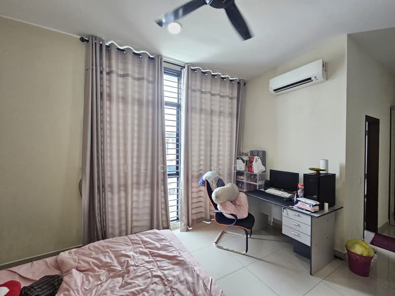 2-storey Terraced House for Sale in Bandar Rimbayu (Telok Panglima Garang) - Leon Goh - Bedroom - PropertyGuru.com.my