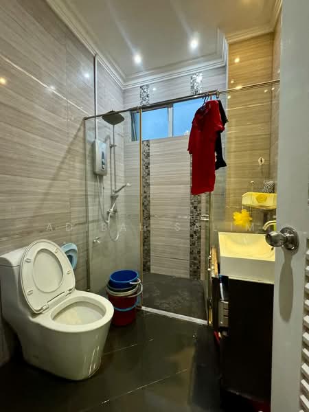 2.5-storey Terraced House for Sale in Ampang Jaya (Ampang) - Adibah Salim - Bathroom - PropertyGuru.com.my